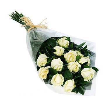 One dozen white roses bouquet