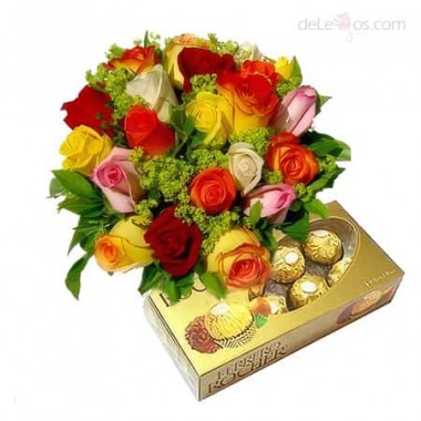 Bouquet of 12 mixed roses. Chocolates included