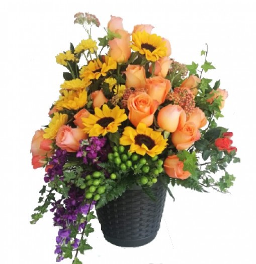 Premium fresh flower arrangement