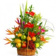 Cesta de flores y frutas