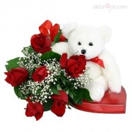 Bouquet de 6 roses. Chocolates and Bear included